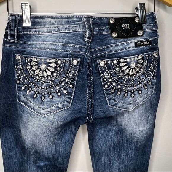 Size 25 Miss Me Signature Rise Skinny Jeans - Picture 7 of 14